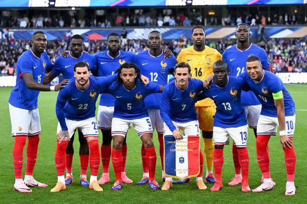 1717635620628098178.jpg 2155606355-612x612.jpg